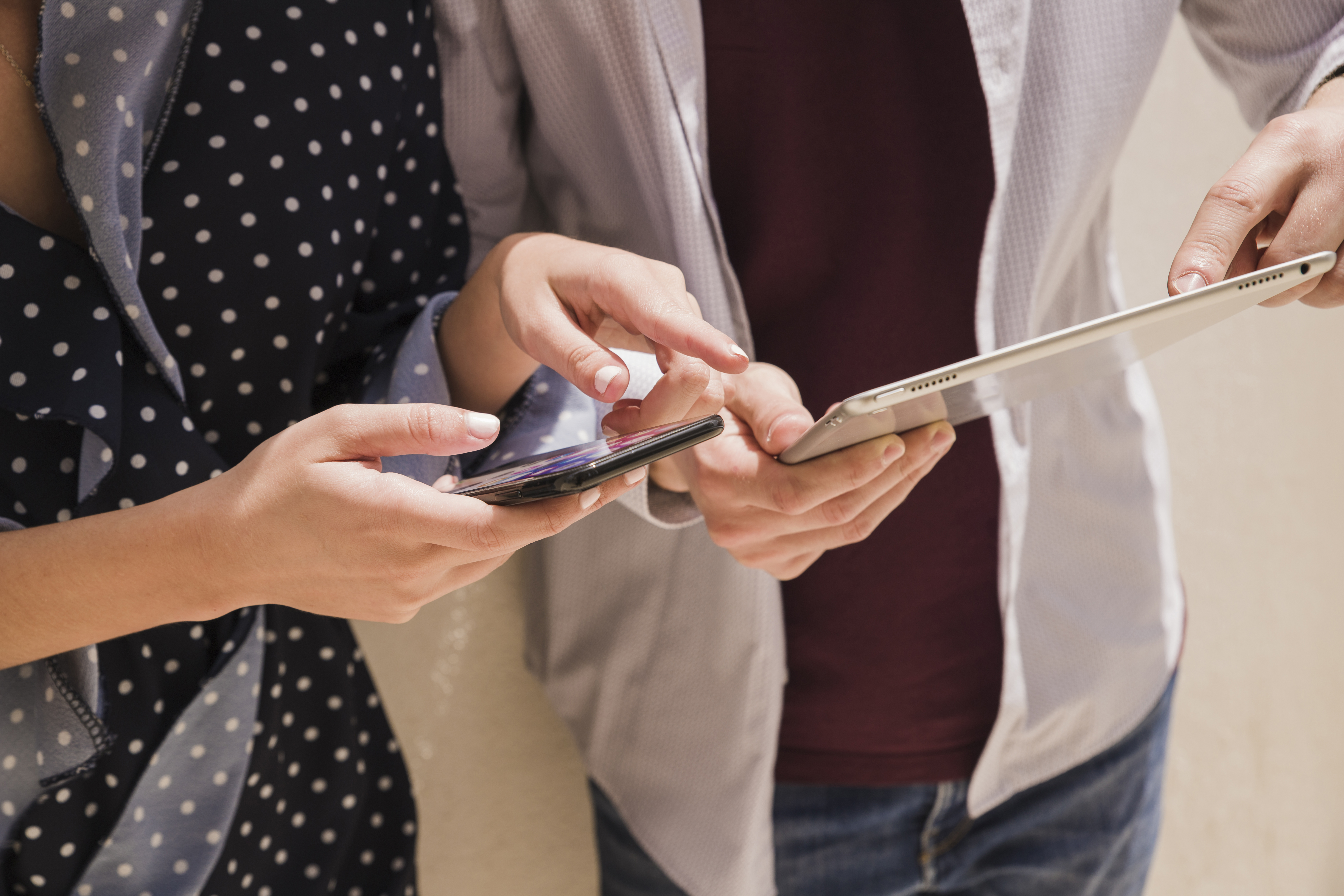 Device Type (Mobile/Desktop, OS)